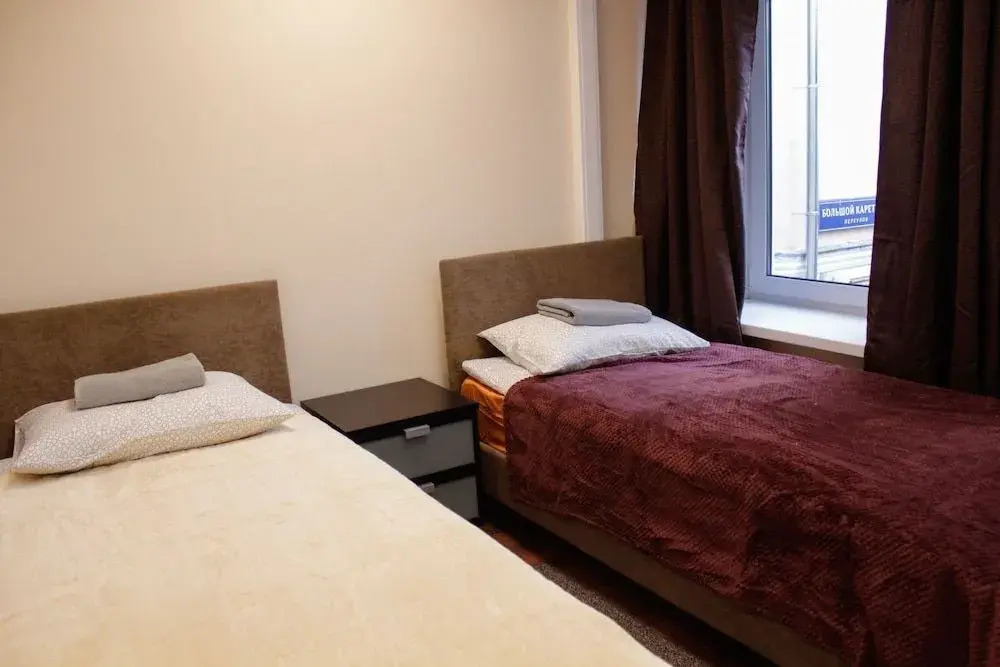 Landmark Guest House - Hostel