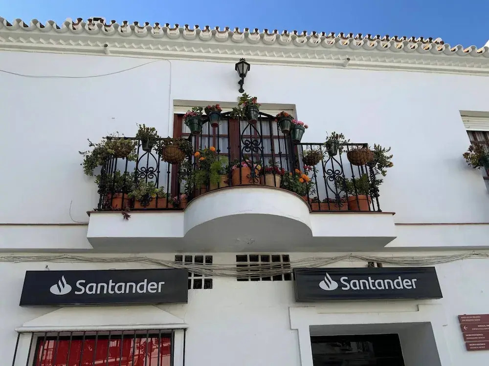 Villa With Pool, Walk to Beach, Restaurants, Shops