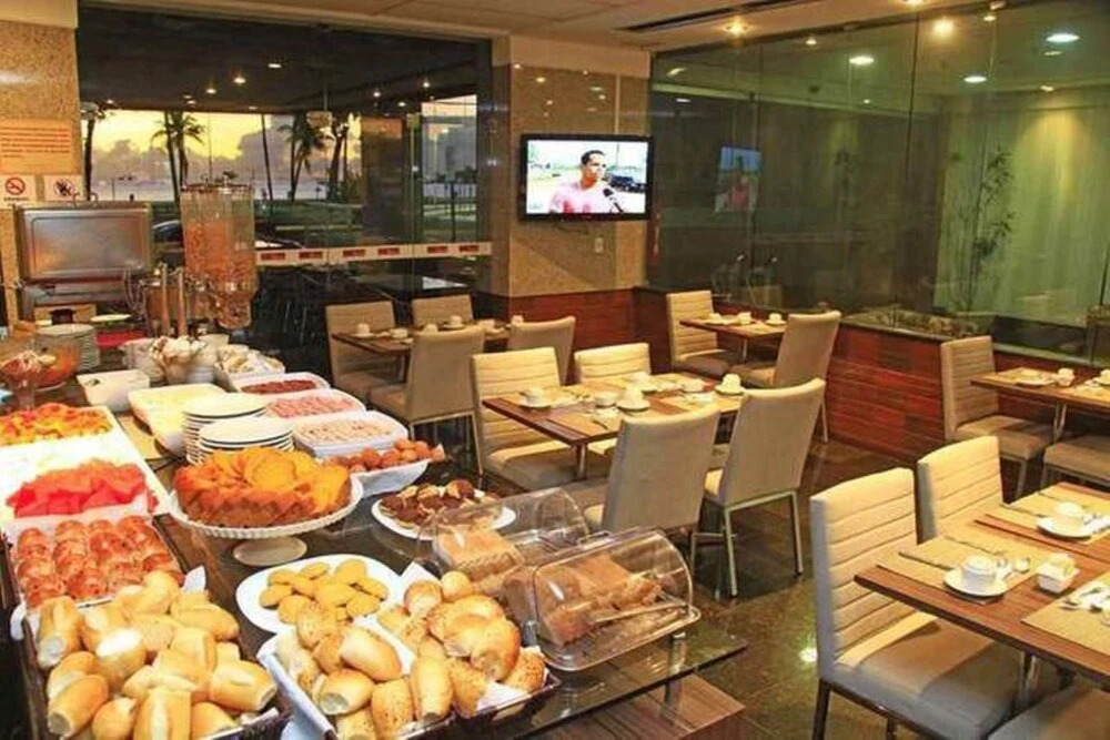 Vitoria Praia Hotel