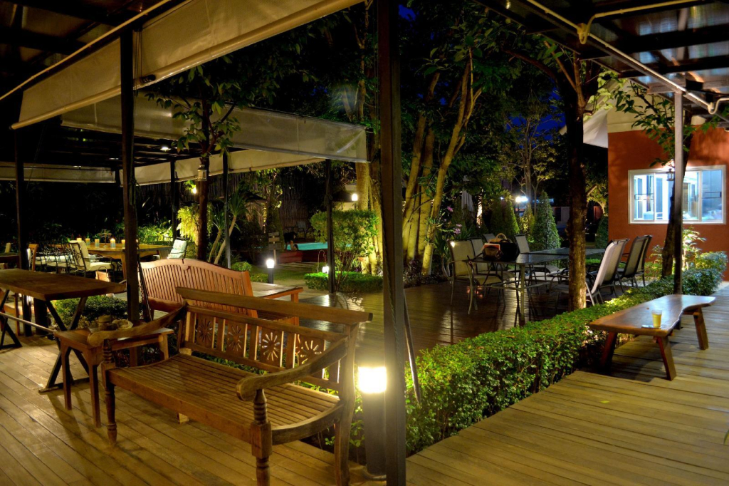 91 Hotel & Restaurant