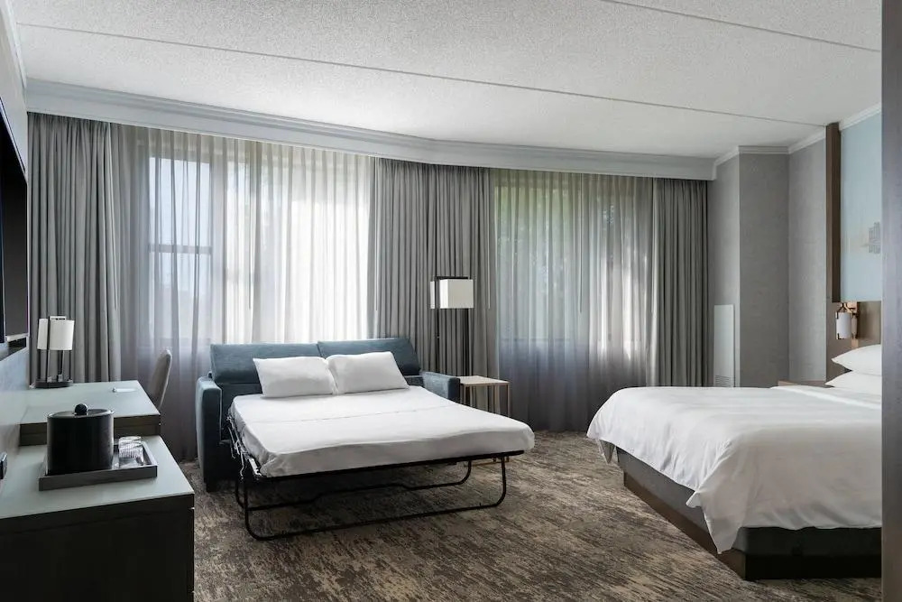 Courtyard by Marriott Chicago at Medical District-UIC