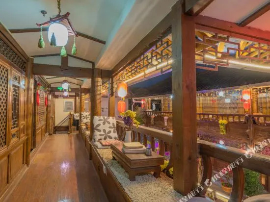 Encounter Lane · Suqiu | Deluxe Intelligent Design · Holiday Inn (the Old Town of Lijiang Store)
