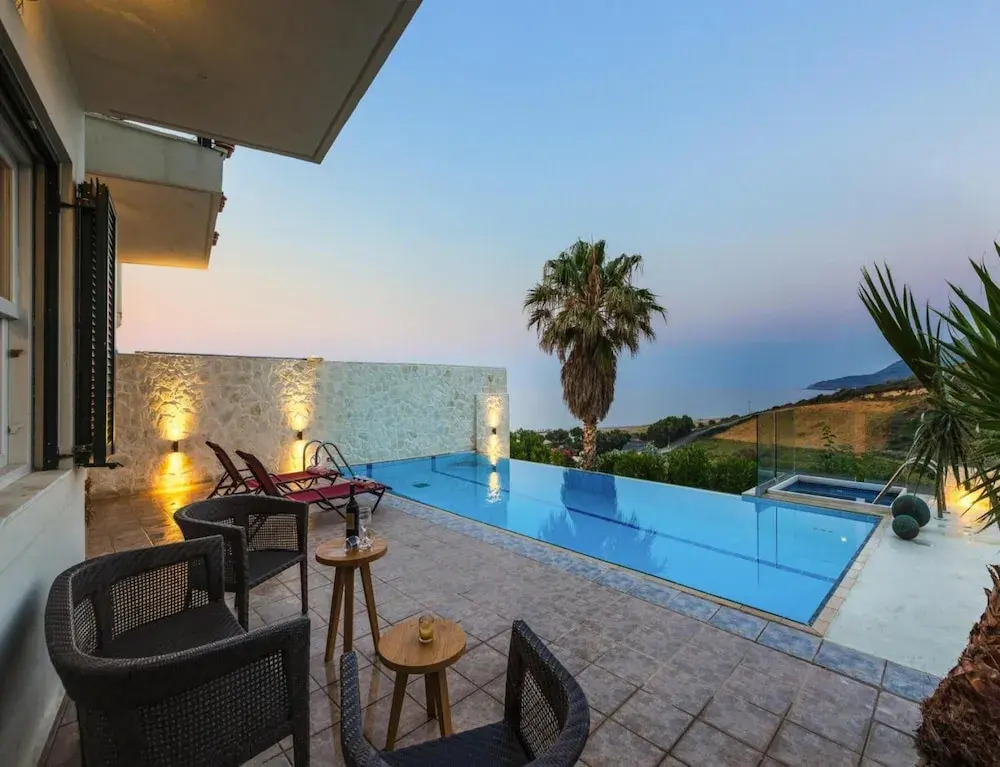 Villa in Episkopi with private pool