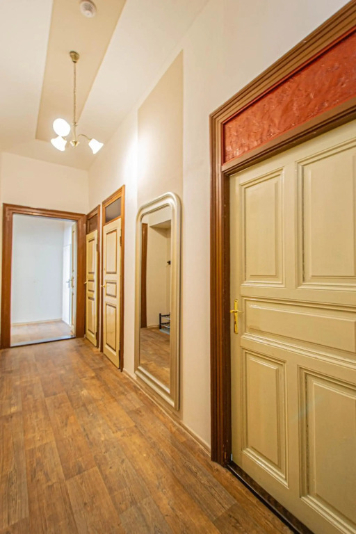 For celebrations spacious 3BDR apartment with balcony