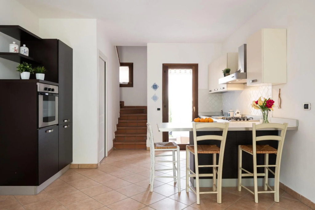 The apartment is located on two floors. The ground floor has a living room with sofa bed, with kitch-TRILO MIRTO