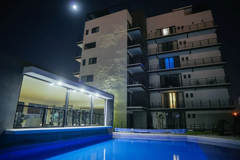 Ventura Apartments