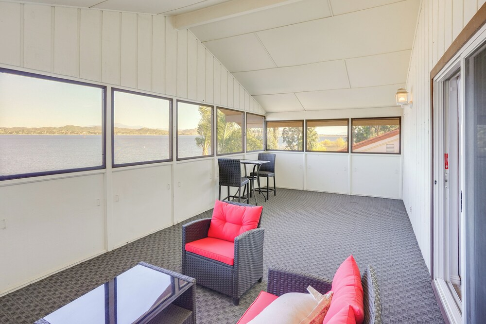 Waterfront Getaway on Lake Elsinore w/ Swim Spa
