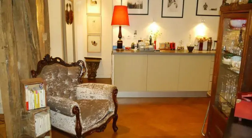 Apartment for 5 in Grands Boulevards and Opera Area