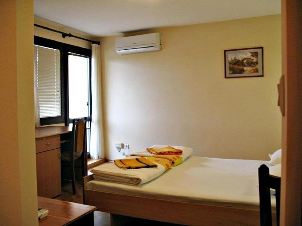 Trendy Inn