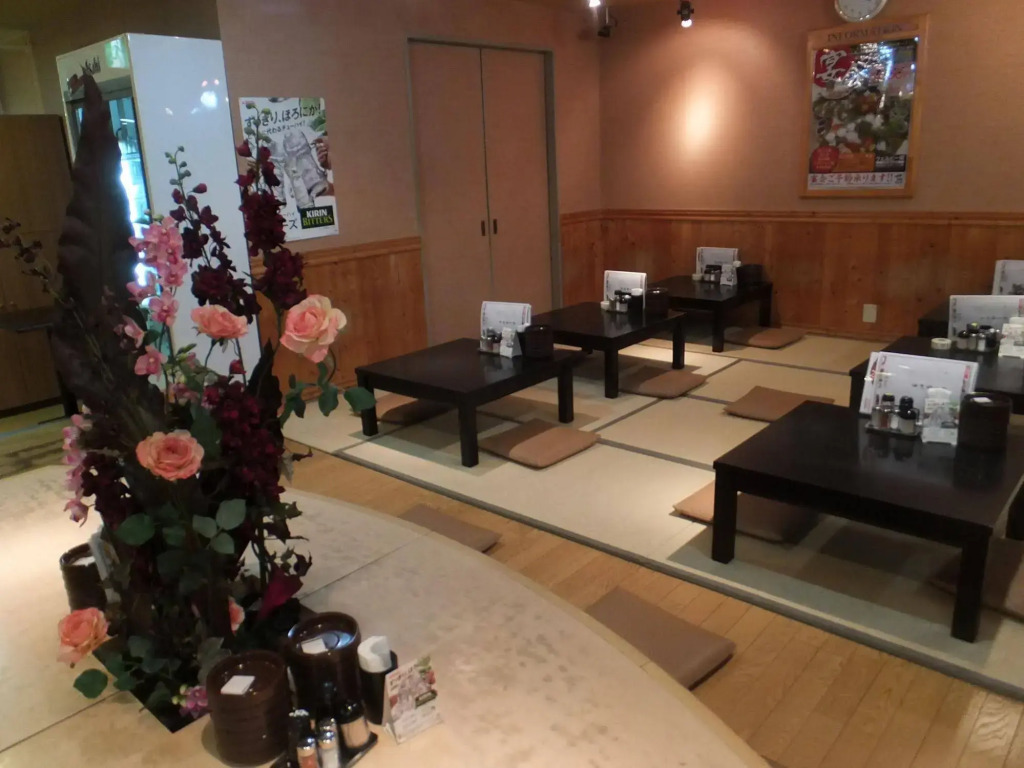 Capsule Hotel Wellbe Sakae - Caters to Men