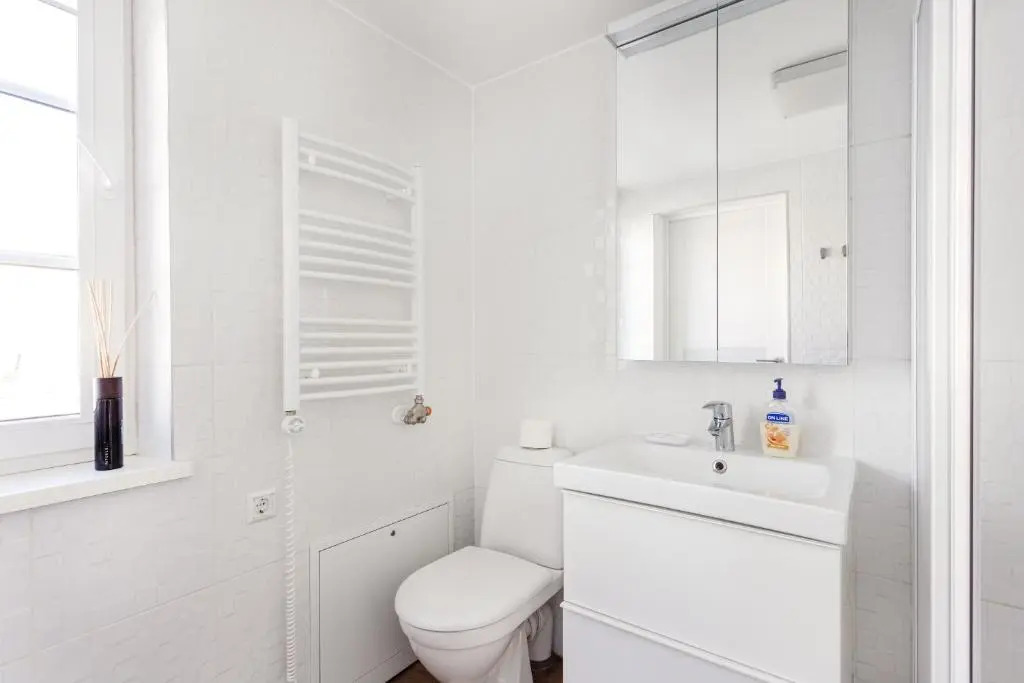 3 Bedroom Apartment 24h self check in, free parking, Ac, fireplace