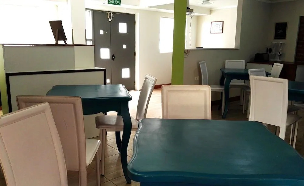 Hostal Casa Alegre