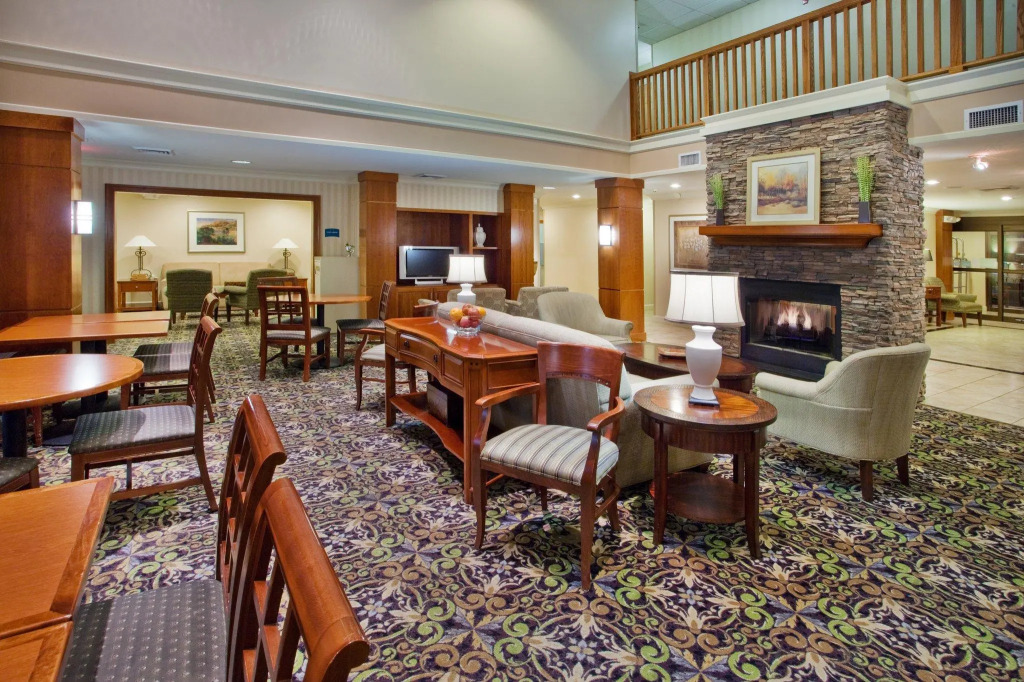 Comfort Inn & Suites Savannah Airport