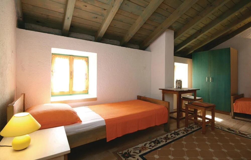 One-Bedroom Holiday Home Jadrija With A Fireplace 03