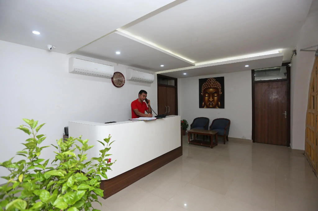 Super Hotel O Tulip Inn