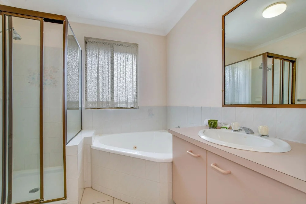 Coral Breeze Bradman Avenue Maroochydore