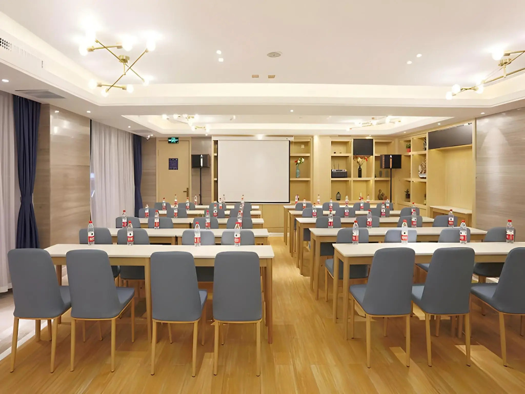 Kyriad Marvelous Hotel Harbin Hasi High-Speed Railway Wanda Store
