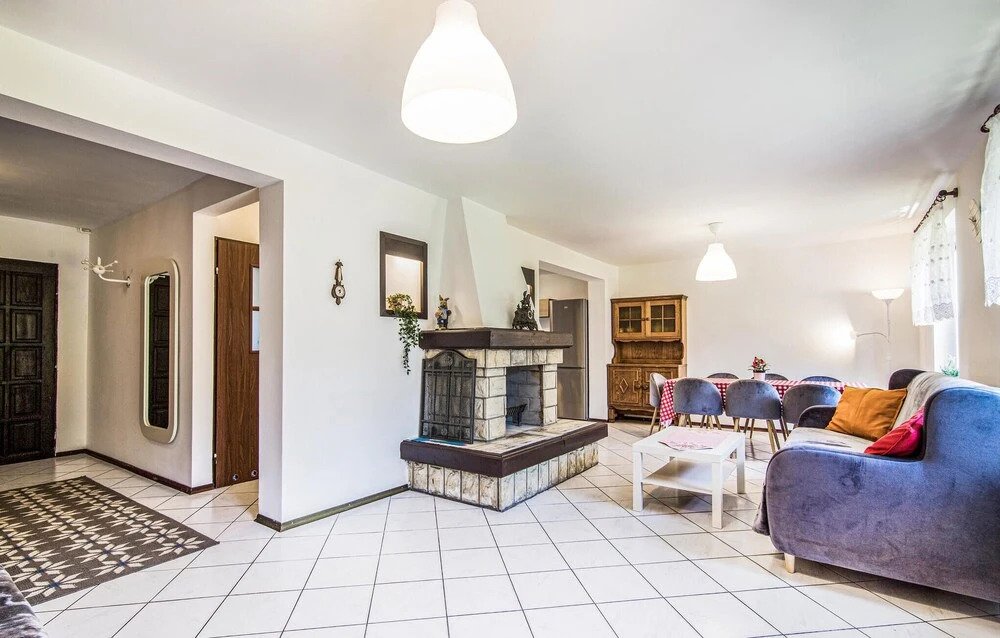 Awesome Home in Lubiatowo With 4 Bedrooms and Wifi