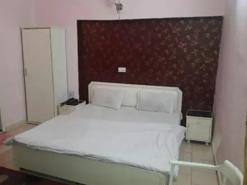 Hotel K C Classic