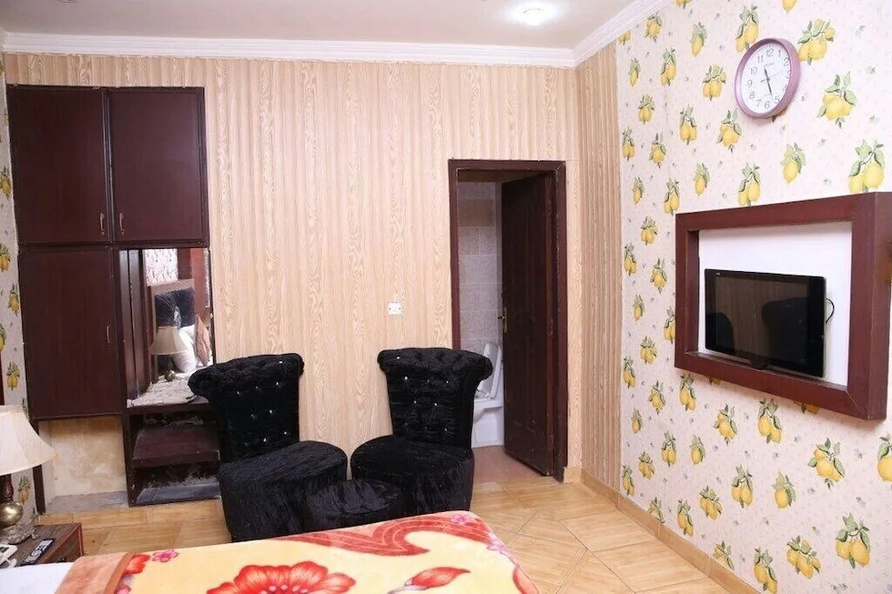 Safari Hotel Mall Road