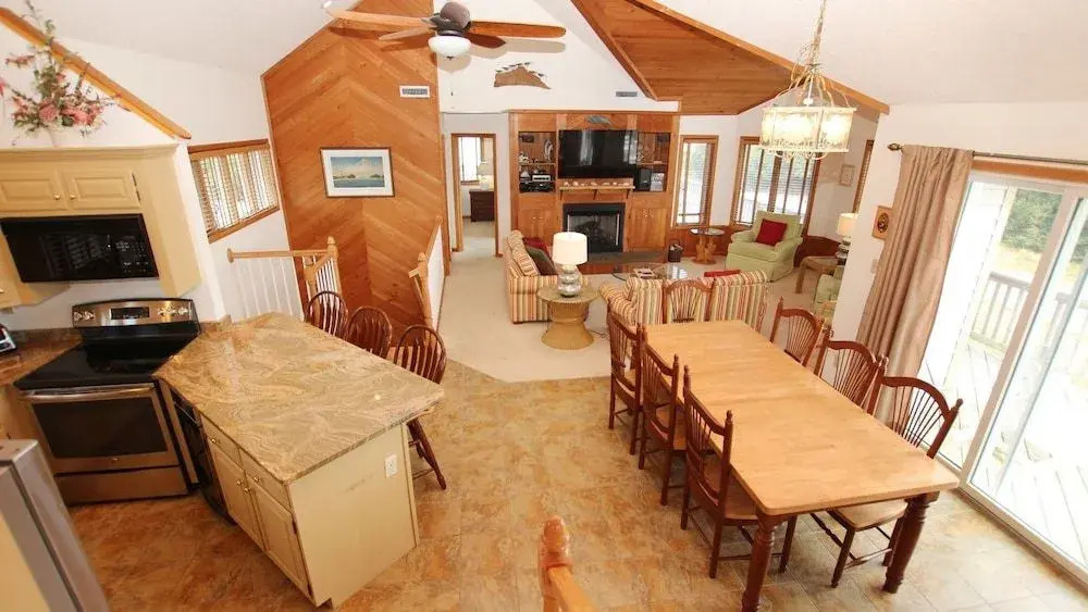 VA Whalehead 1040 - 4 Br Home