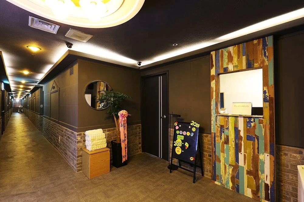 Healing Motel