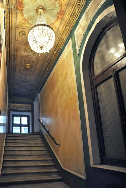 Queen Valery Hotel