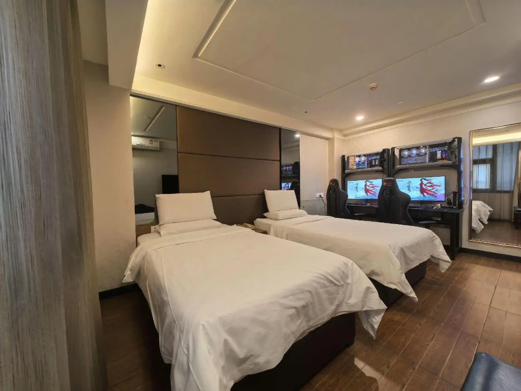 Shenzhen Futian Huaqiang South Feiyuan Hotel