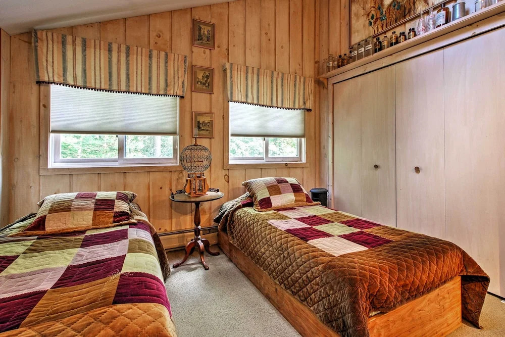 West Dover Vacation Rental w/ Hot Tub Near Mt Snow