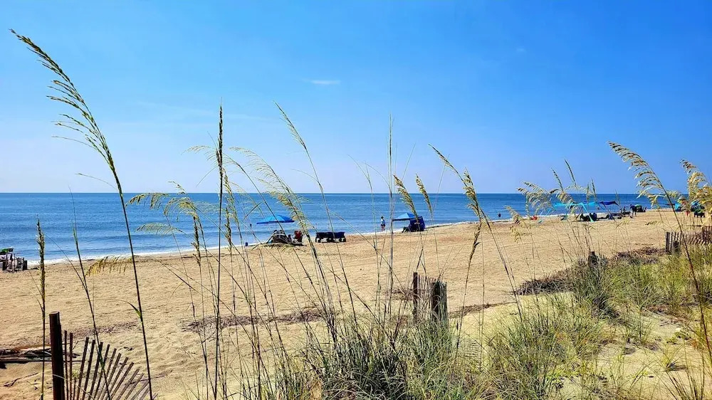 Tybee Beach Club 113 by Tybee Vacation Rentals