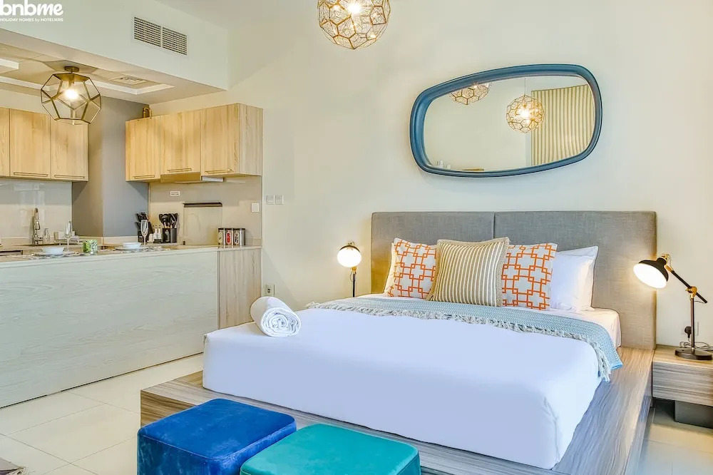 ST-AG Tower-2606 by bnbme homes