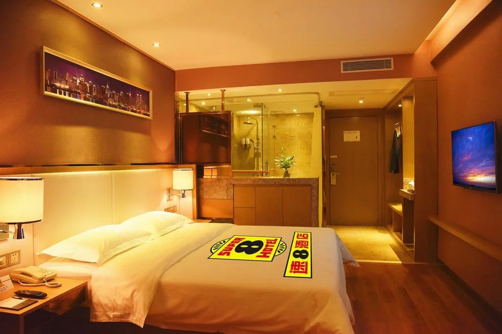 Super 8 Hotel Select Guangzhou Station Xicun Metro Station