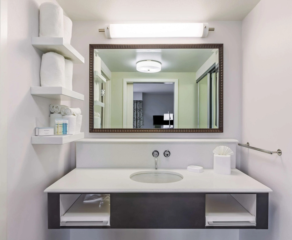 Hampton Inn & Suites Houston I-10 West Park Row, Tx