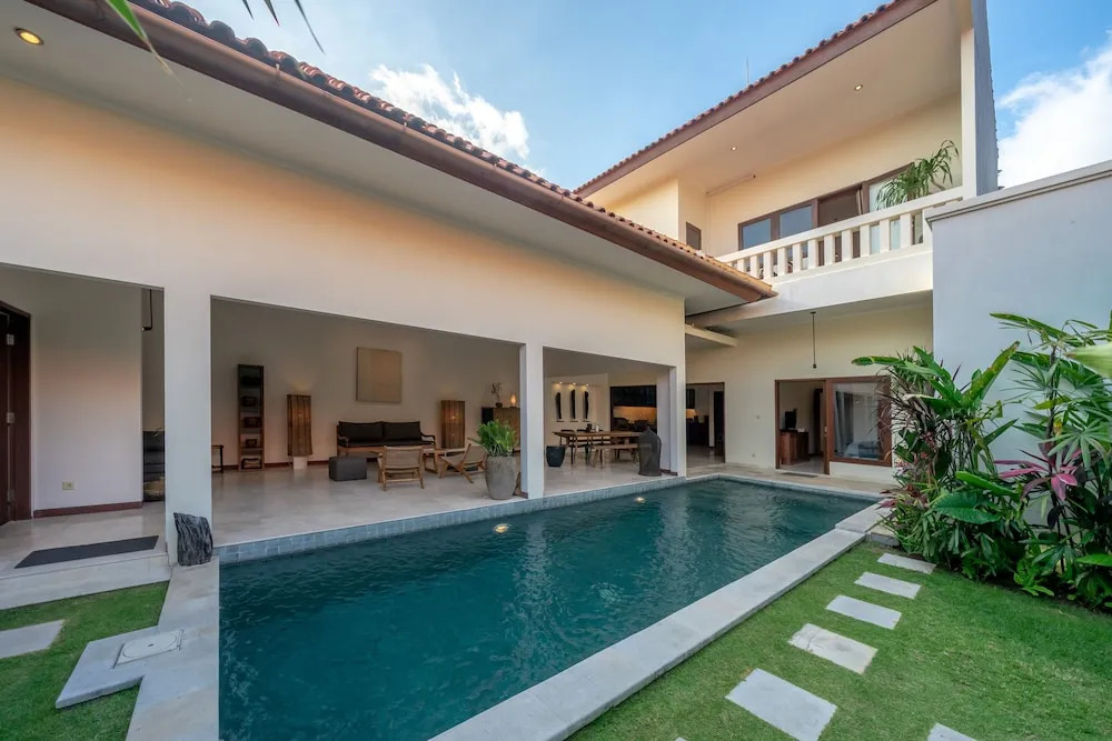 Amandaru Villa by RPM