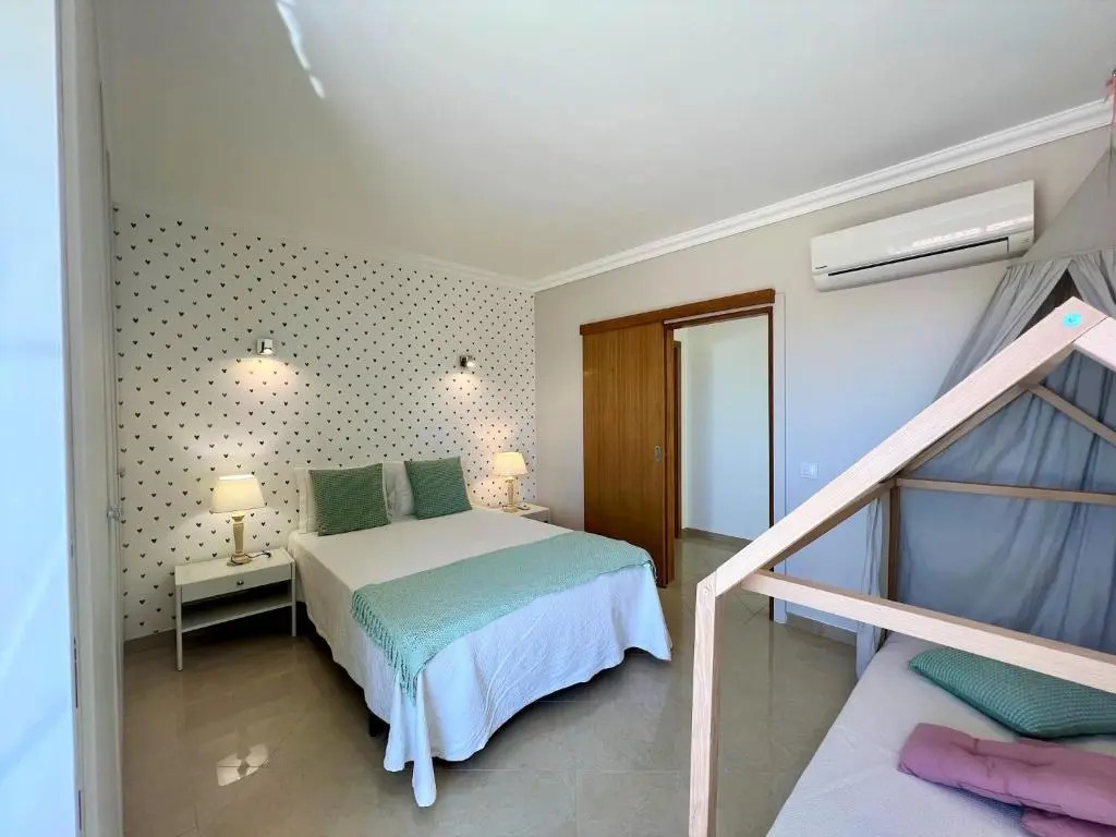 Boliqueime Amazing Villa With Pool by Homing