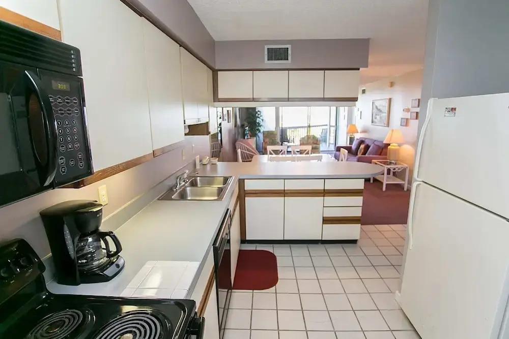 Oceanfront Luxury: 2BR Condo, St. Augustine