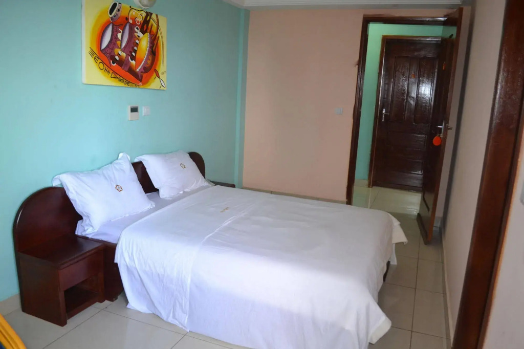 Hotel Pentagone