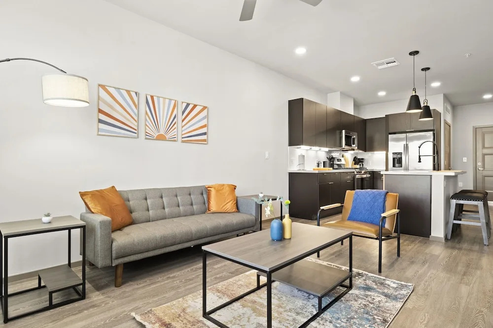 CozySuites at Westgate