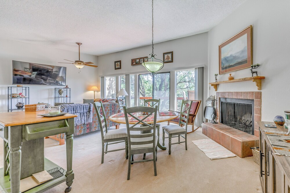 Alto Townhome w/ Deck Near Ski Apache!