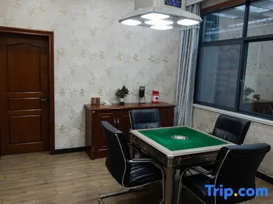 Tonglu Qiting Liuzhu Homestay