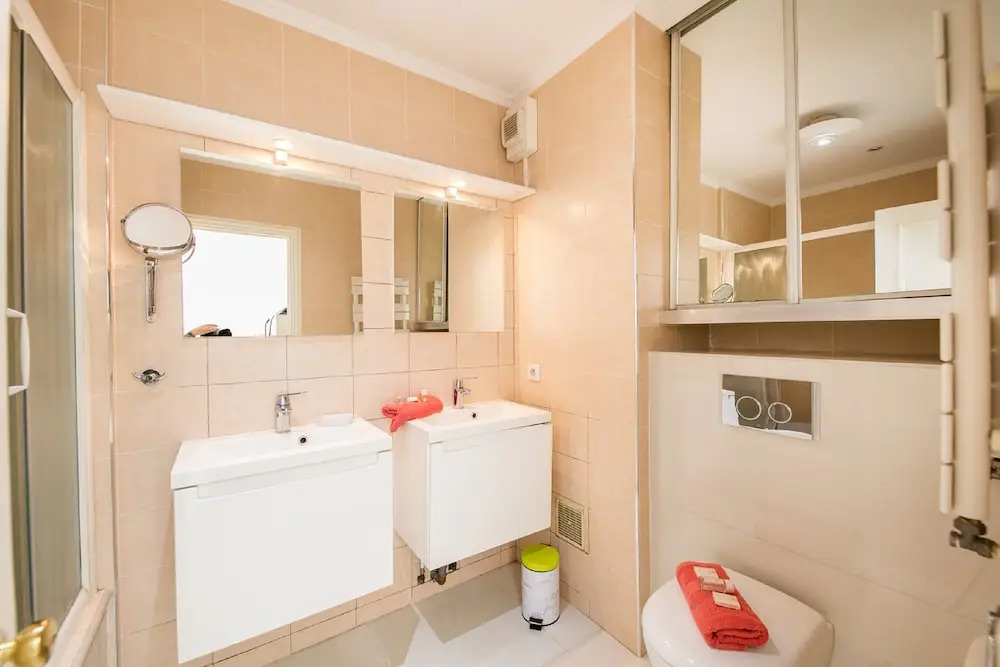 Jardin Mozart AP4165 by Riviera holiday Homes
