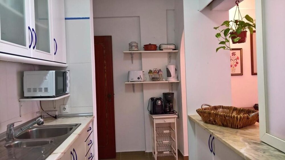 House With 3 Bedrooms in Quarteira, With Wonderful sea View, Furnished