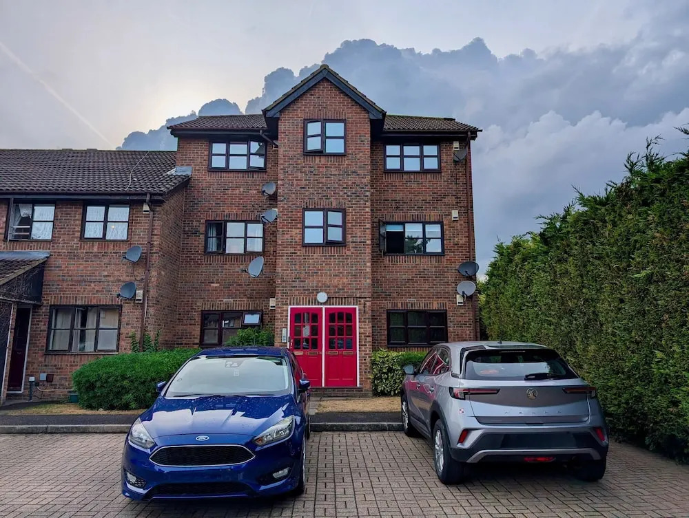Charming and Modern 1-bedroom Flat