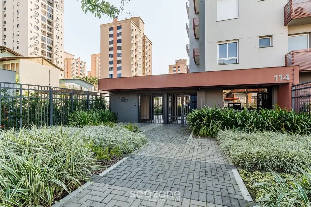 Studio in Building With Pool Con1206