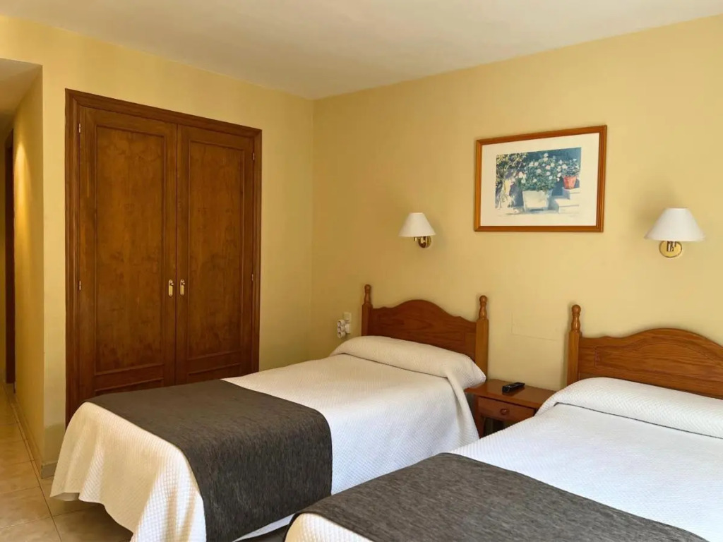 Hotel Joan Canejan