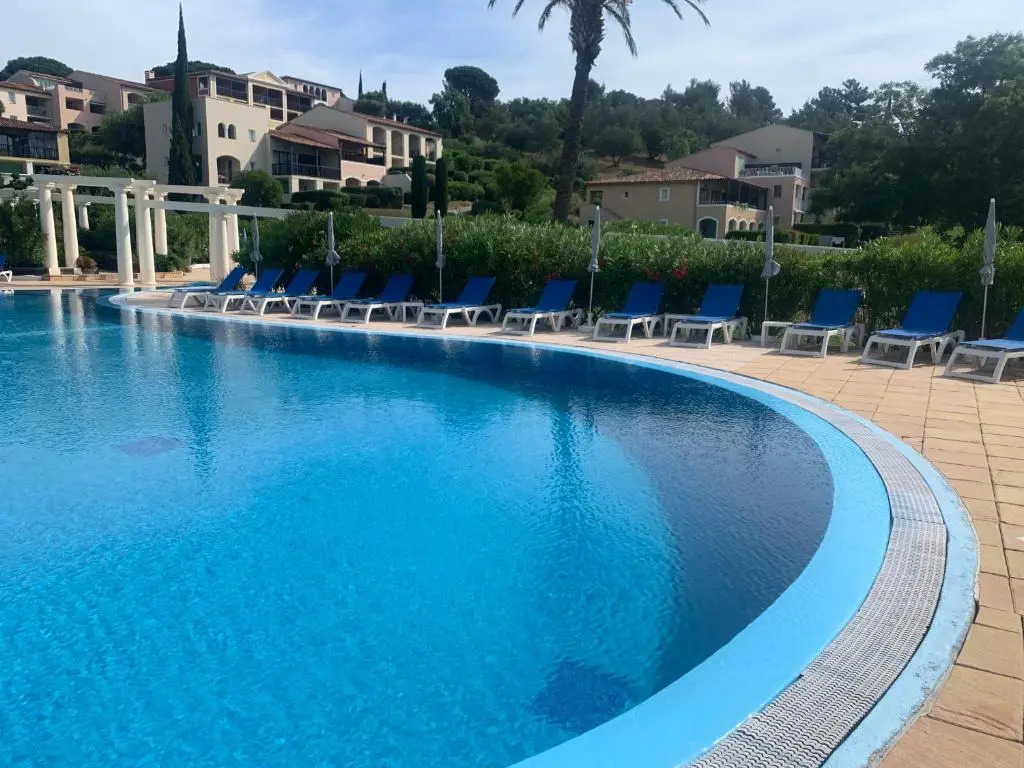Parcs de Grimaud appartement 4 personnes vue mer