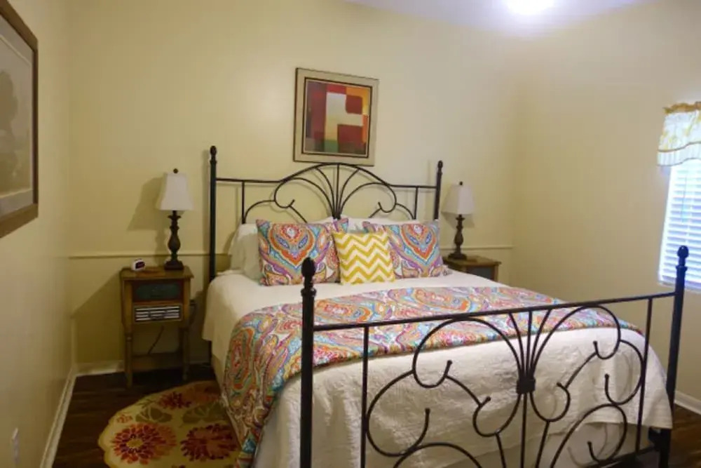 Comal Inn