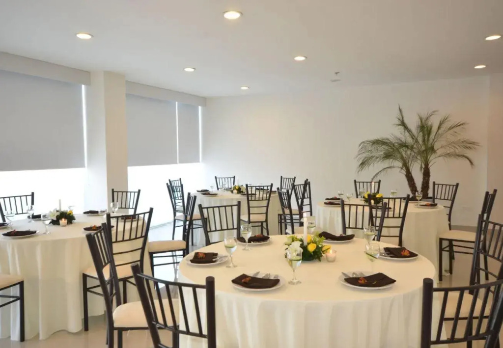 Hotel Lois Express Monterrey Aeropuerto La Fe