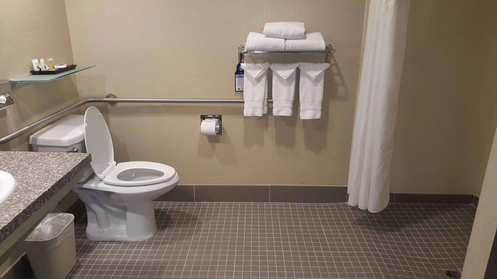 Best Western Airport Inn & Suites