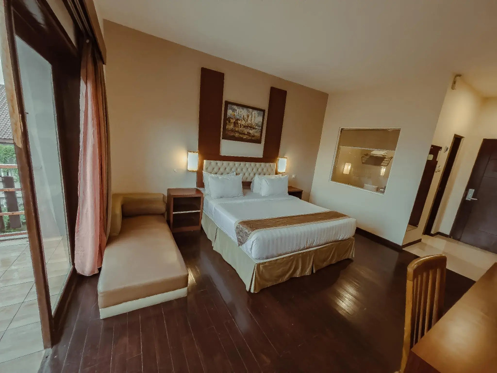 Spencer Green Hotel